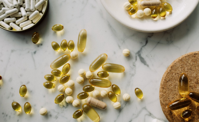 A Review Of Nootropics and Other Natural Supplements
